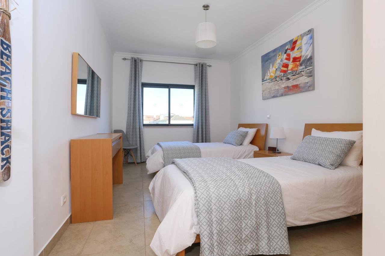 3 Bedroom Apartment With Indoor Pool Central Lagos Exterior foto