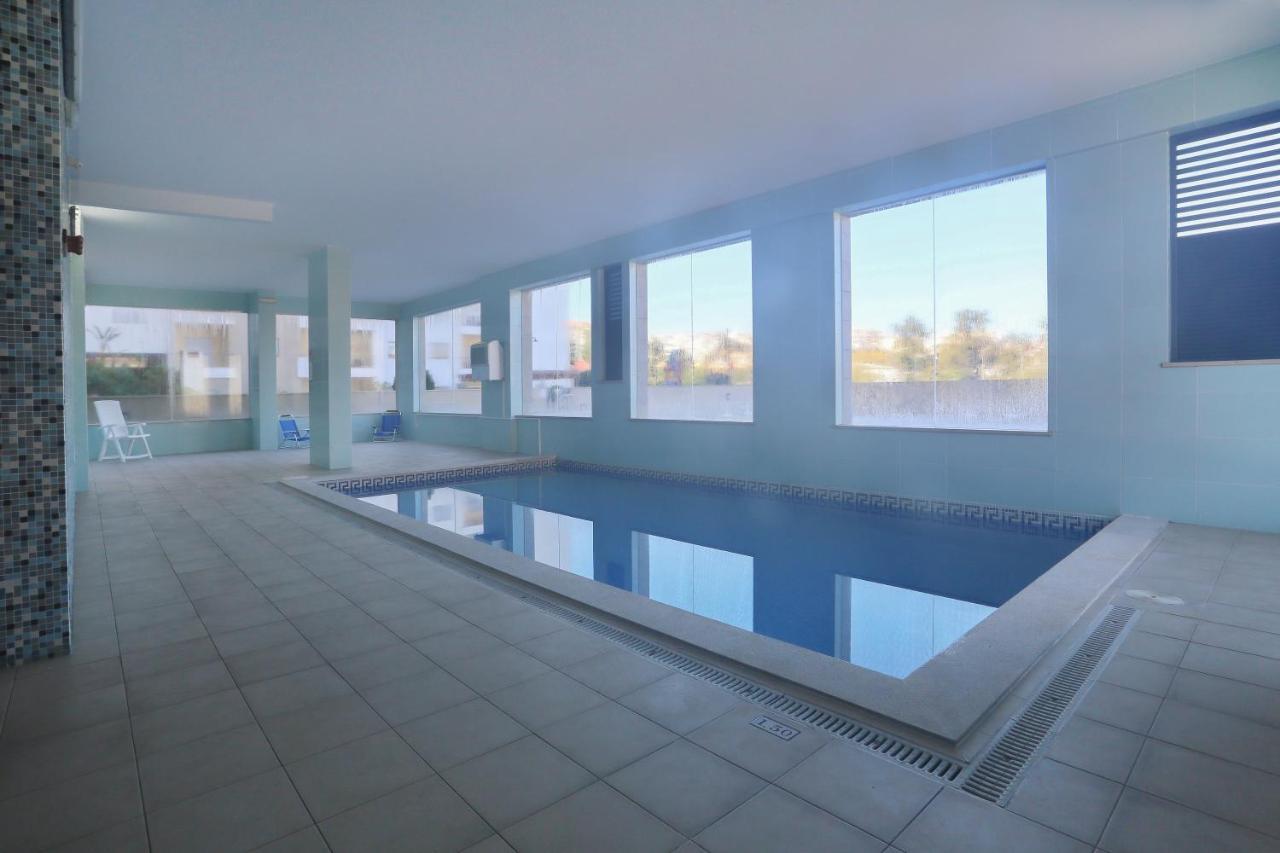 3 Bedroom Apartment With Indoor Pool Central Lagos Exterior foto